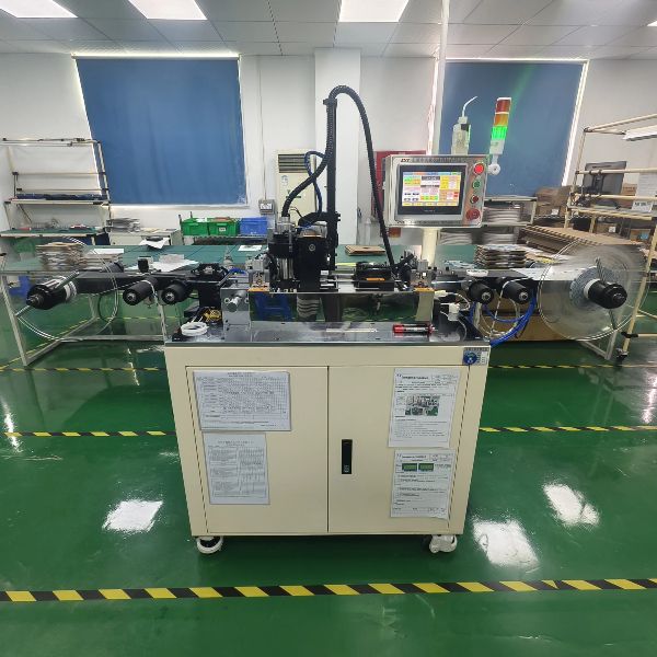 FFC自动喷码机台